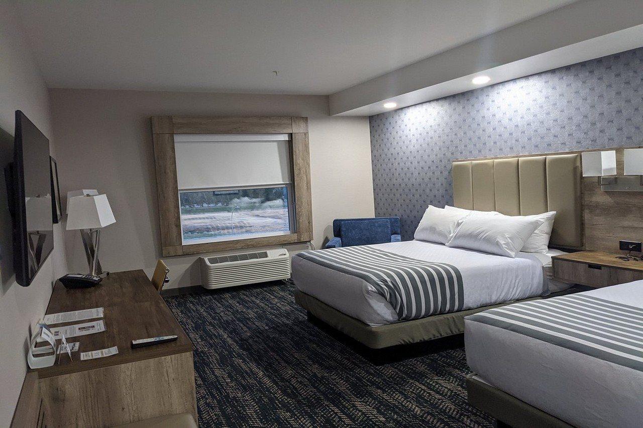Best Western Premier Executive Residency Медисин-Хат Экстерьер фото