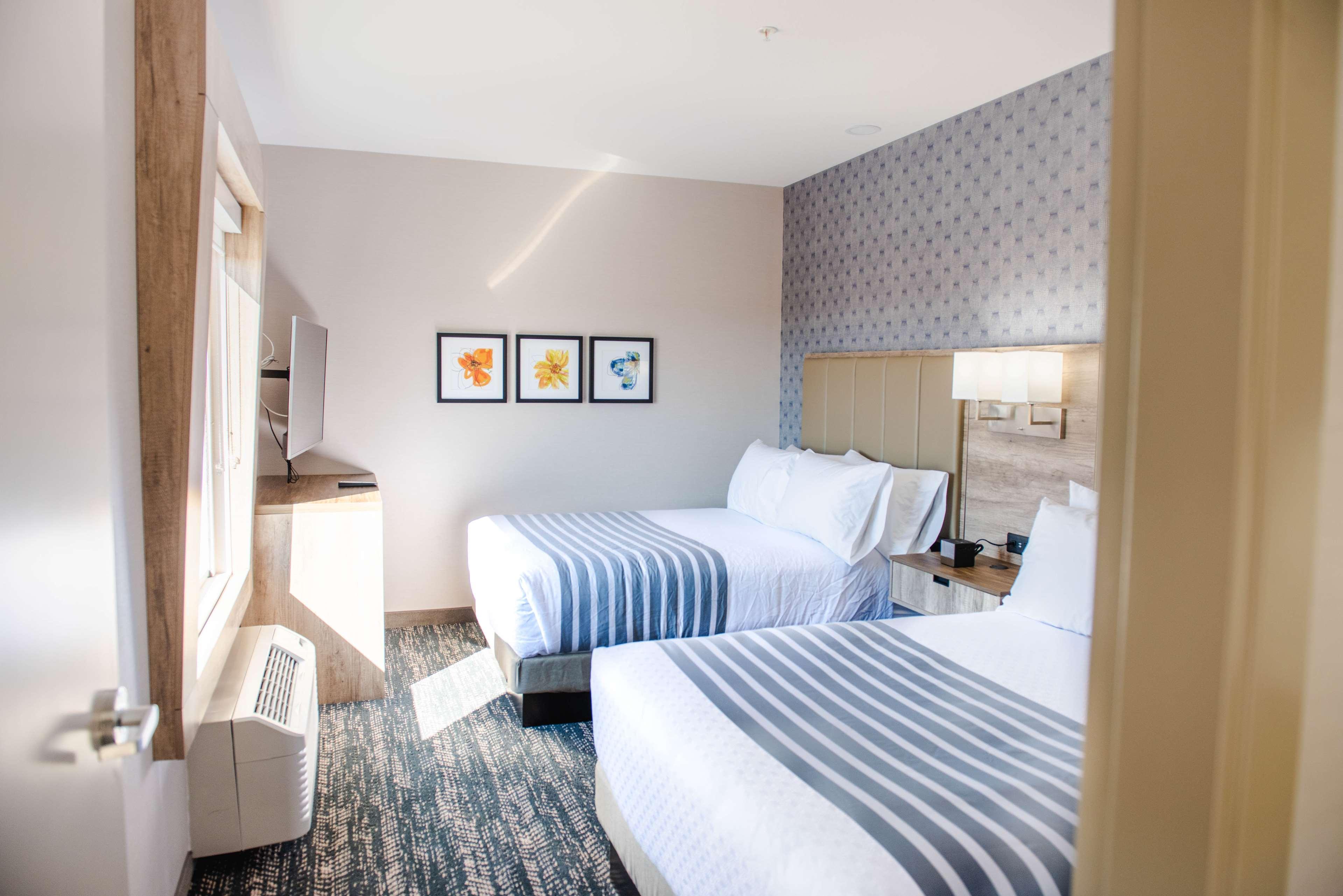 Best Western Premier Executive Residency Медисин-Хат Экстерьер фото