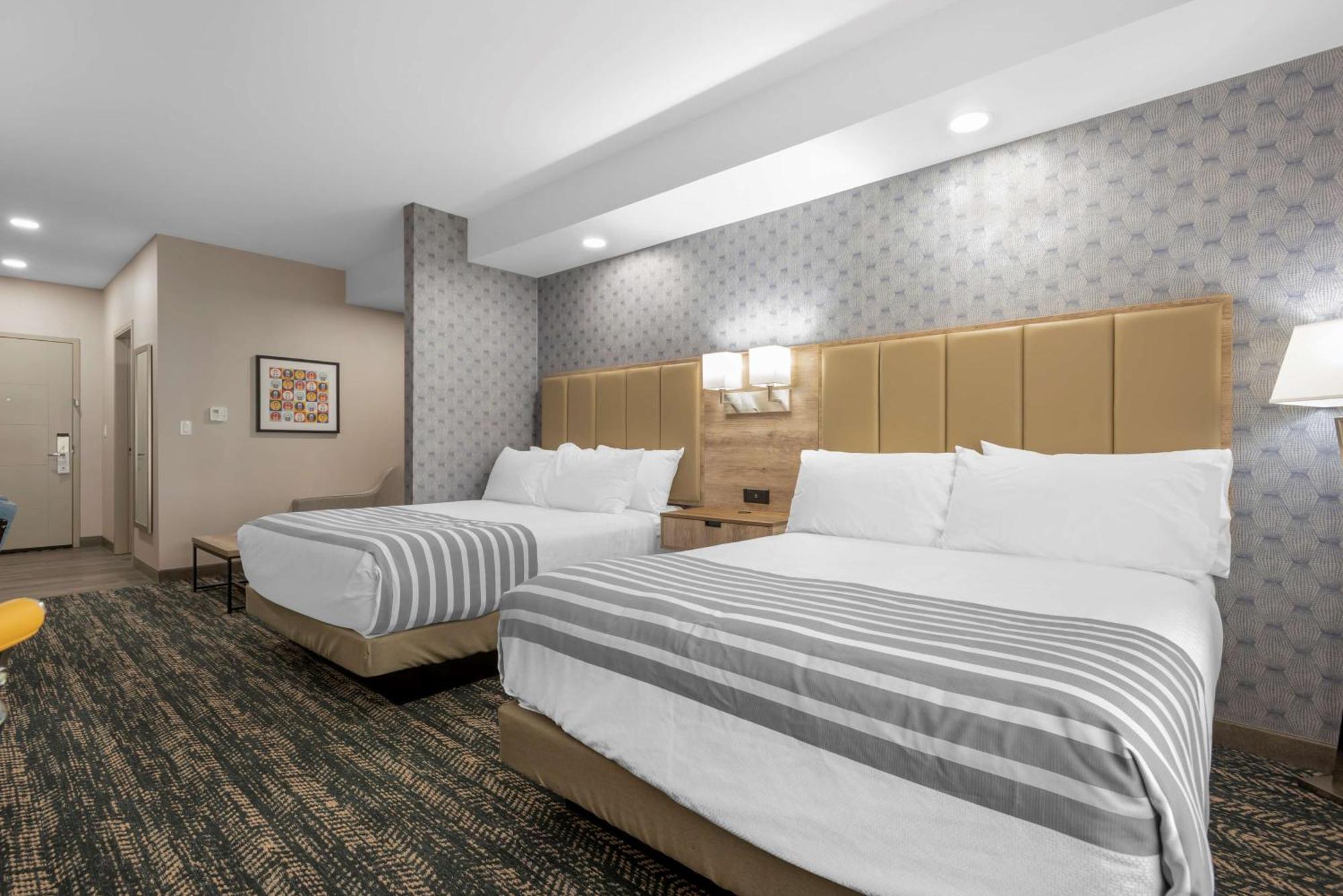 Best Western Premier Executive Residency Медисин-Хат Экстерьер фото