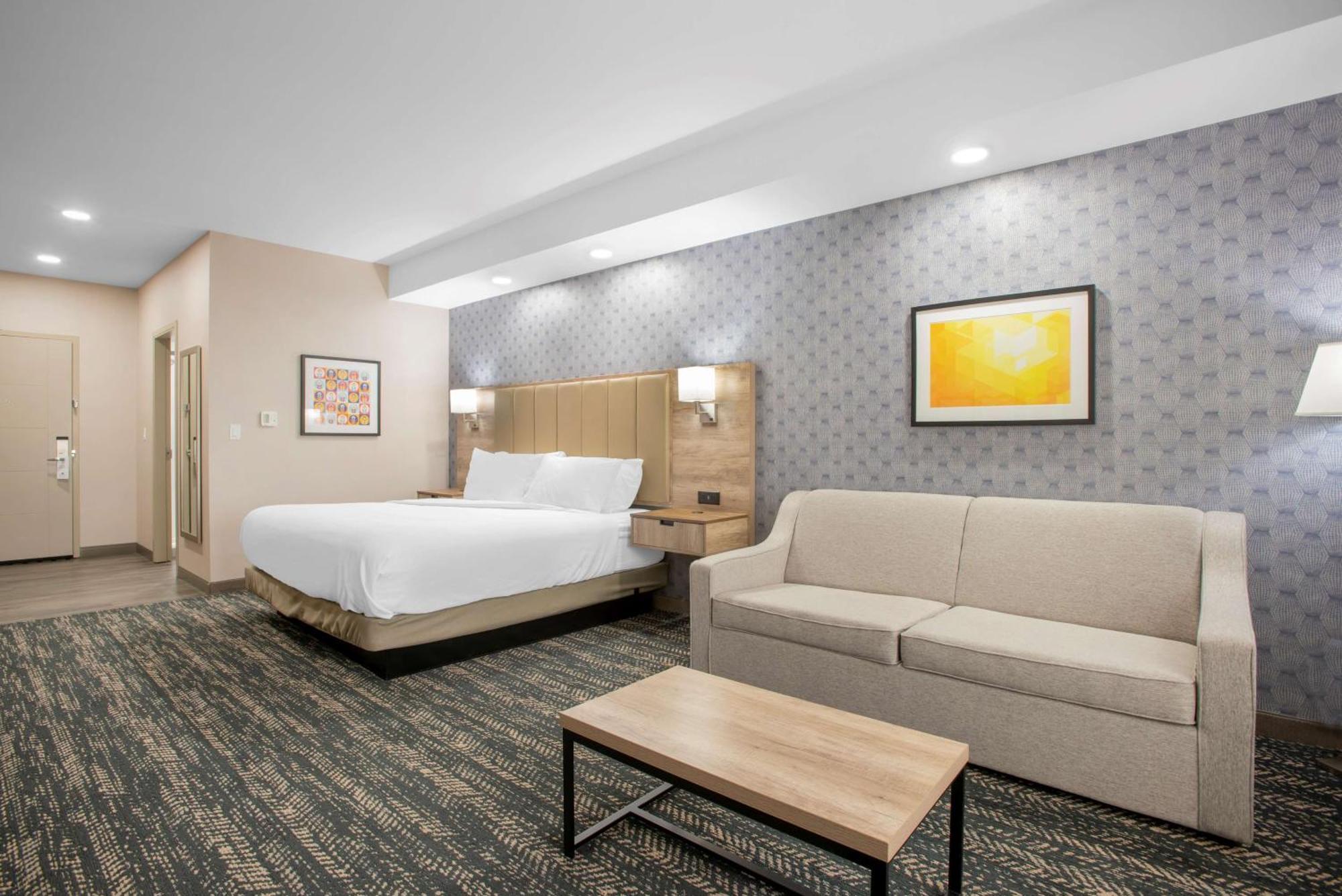 Best Western Premier Executive Residency Медисин-Хат Экстерьер фото
