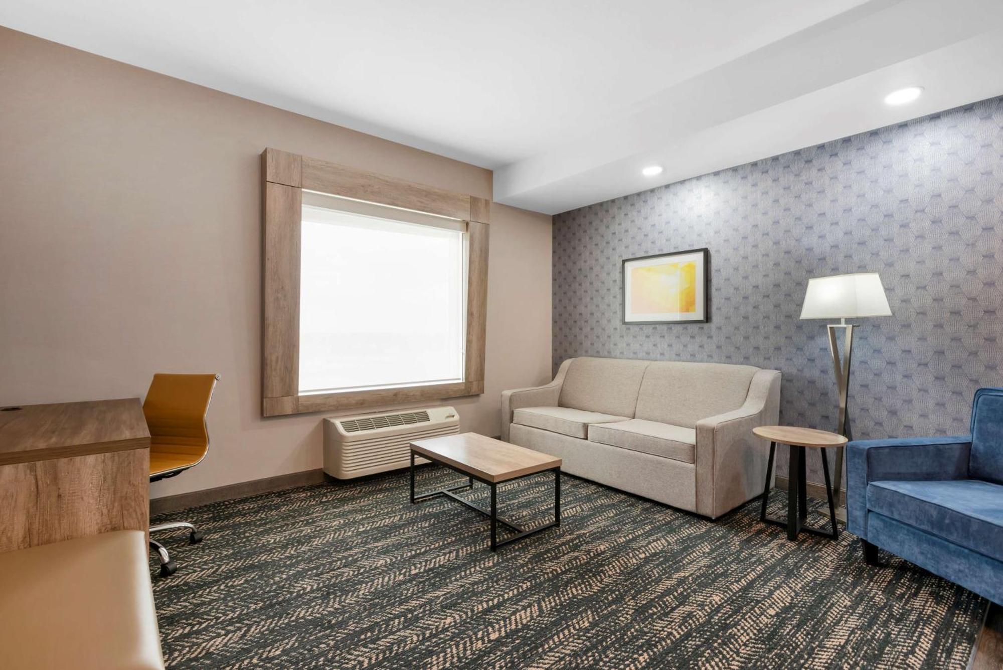 Best Western Premier Executive Residency Медисин-Хат Экстерьер фото