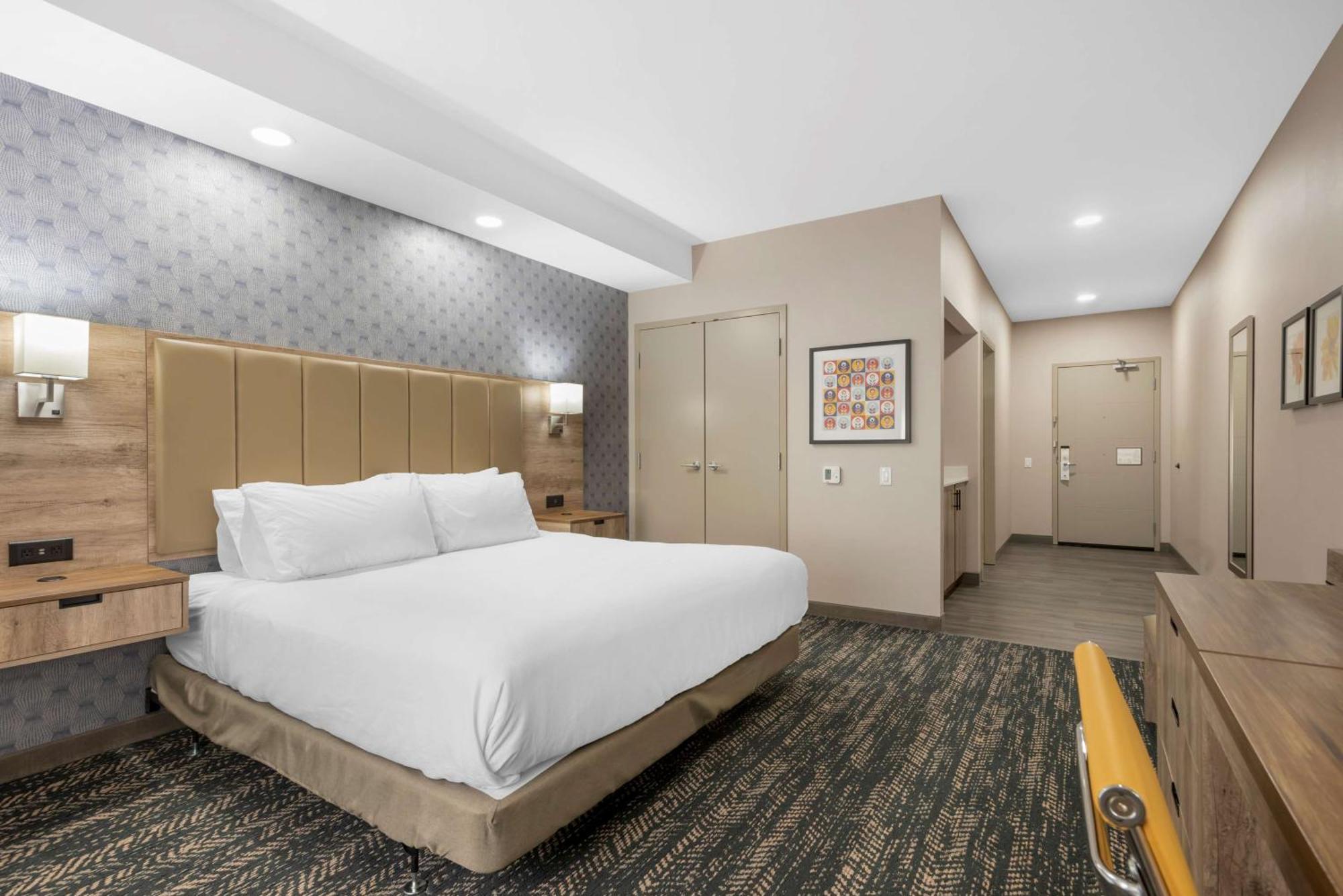 Best Western Premier Executive Residency Медисин-Хат Экстерьер фото