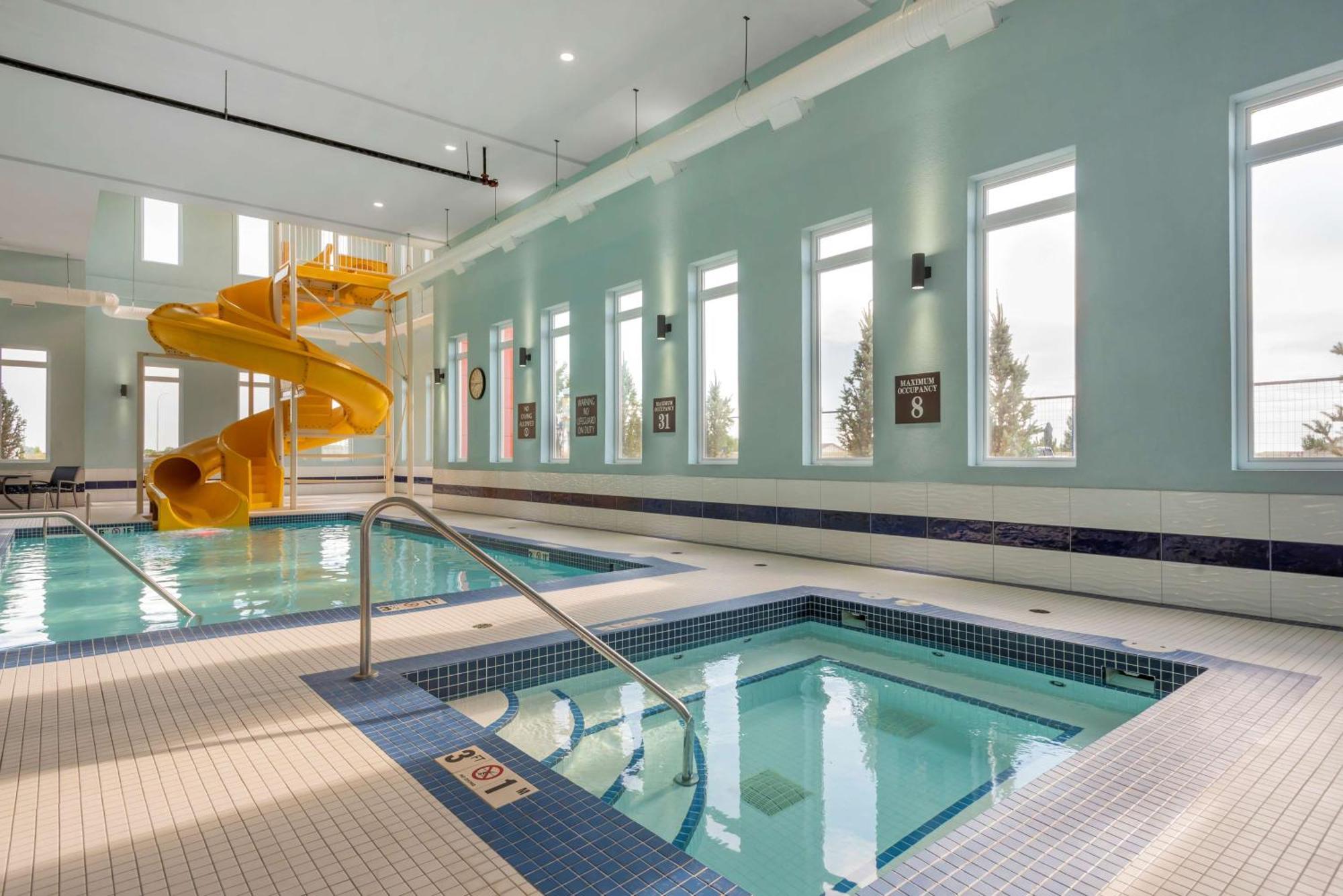 Best Western Premier Executive Residency Медисин-Хат Экстерьер фото